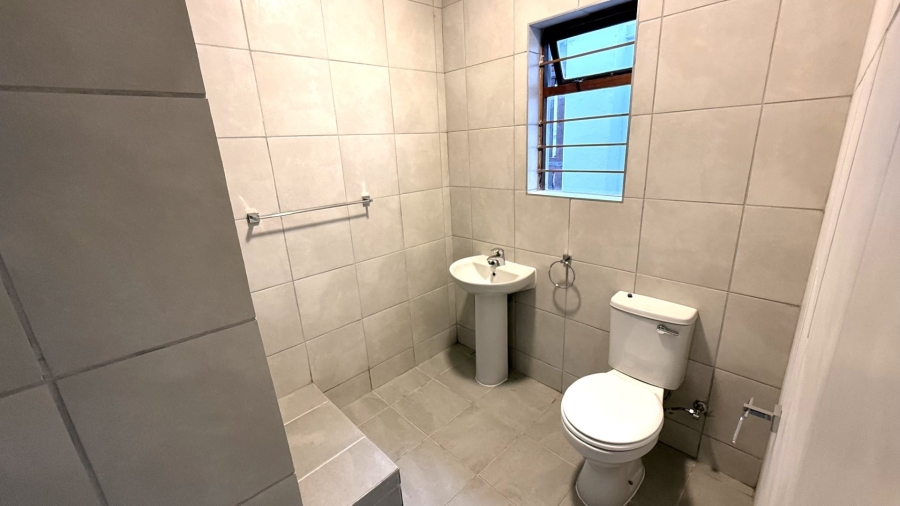 To Let 4 Bedroom Property for Rent in Costa Sarda Western Cape